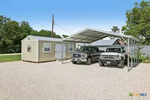 117 N Main St, Paige, TX 78659 - Photo 8