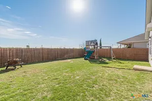 542 Summersweet Rd, New Braunfels, TX 78130 - Photo 16