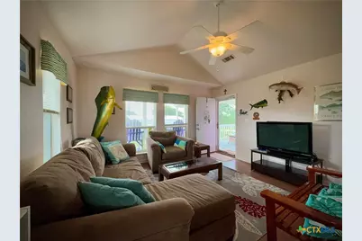 111 Springfield Avenue, Port Lavaca, TX 77979 - Photo 16