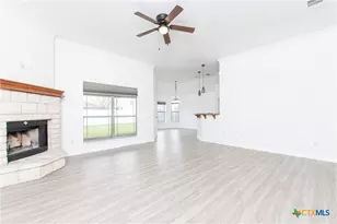 4602 Lauren MacKenzie Dr, Killeen, TX 76549 - Photo 2