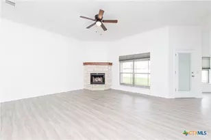 4602 Lauren MacKenzie Dr, Killeen, TX 76549 - Photo 4