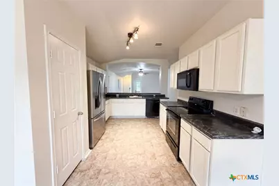 413 E Vega Lane, Killeen, TX 76542 - Photo 2
