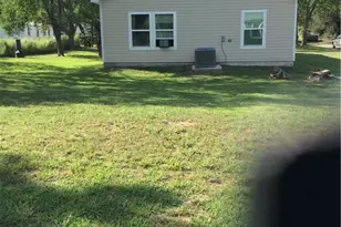 106 Center St, Cuero, TX 77954 - Photo 8