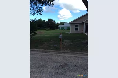 106 Center Street, Cuero, TX 77954 - Photo 4