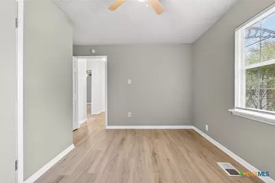 2112 Liberty Street, Copperas Cove, TX 76522 - Photo 10