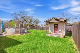 4711 Dahlia Ln, Victoria, TX 77904 - Photo 26
