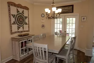 318 Green Gable Dr, Victoria, TX 77904 - Photo 12
