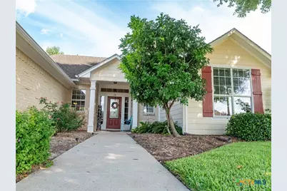 318 Green Gable Drive, Victoria, TX 77904 - Photo 4
