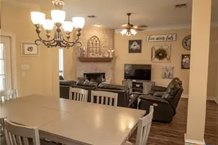 318 Green Gable Dr, Victoria, TX 77904 - Photo 20
