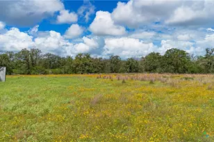 84 Longhorn Rd, Stockdale, TX 78160 - Photo 14