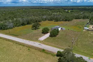 84 Longhorn Rd, Stockdale, TX 78160 - Photo 2
