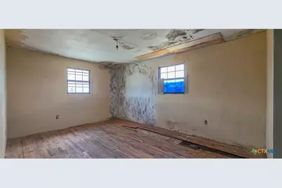 84 Longhorn Road, Stockdale, TX 78160 - Photo 26