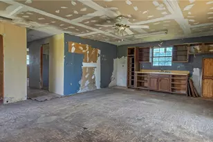 84 Longhorn Rd, Stockdale, TX 78160 - Photo 24