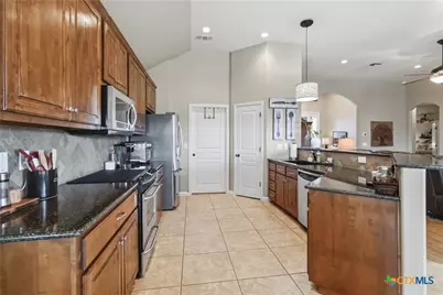 2249 Sun Pebble Way, New Braunfels, TX 78130 - Photo 10