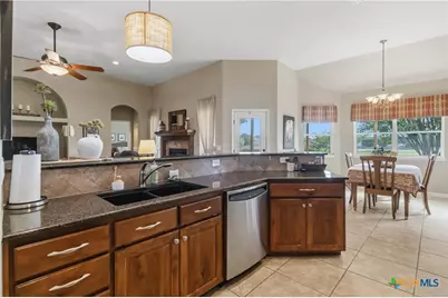2249 Sun Pebble Way, New Braunfels, TX 78130 - Photo 12