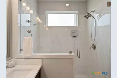 783 N Academy Avenue, New Braunfels, TX 78130 - Photo 20