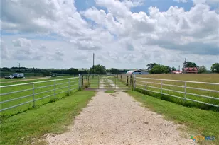 3901 N State Hwy 95, Moulton, TX 77975 - Photo 24