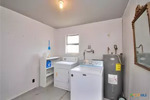 3901 N State Hwy 95, Moulton, TX 77975 - Photo 22