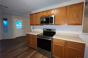 2105 Miller St, Belton, TX 76513 - Photo 10