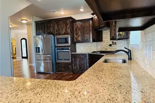 2021 Harvest Dr, Nolanville, TX 76559 - Photo 10