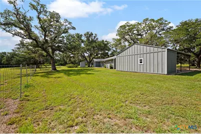 13109 Fm 822, Edna, TX 77957 - Photo 32