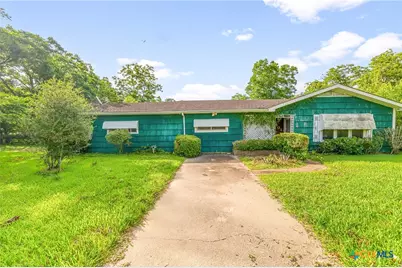 401 Kerr Street, Edna, TX 77957 - Photo 6