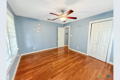 1195 W Coll Street, New Braunfels, TX 78130 - Photo 14