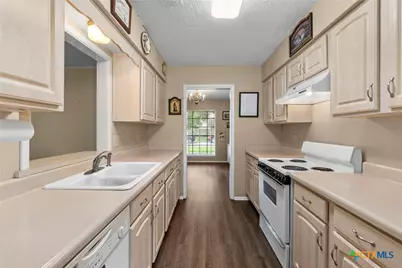 204 Norris Drive, Converse, TX 78109 - Photo 14