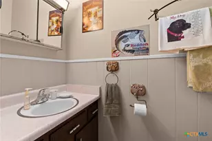 204 Norris Dr, Converse, TX 78109 - Photo 24