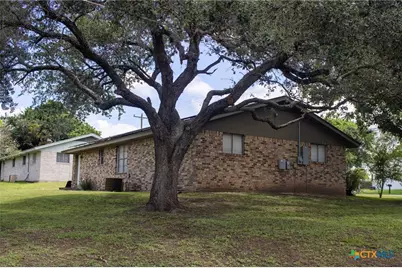 148 S Mount Auburn, Goliad, TX 77963 - Photo 16