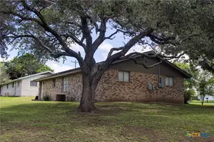 148 S Mount Auburn, Goliad, TX 77963 - Photo 16