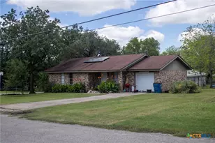 148 S Mount Auburn, Goliad, TX 77963 - Photo 4