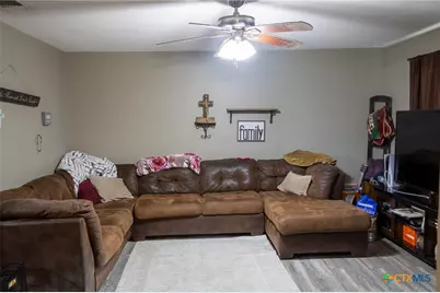 148 S Mount Auburn, Goliad, TX 77963 - Photo 6