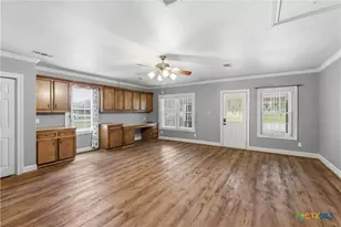 164 Private Rd 1211, Edna, TX 77957 - Photo 6