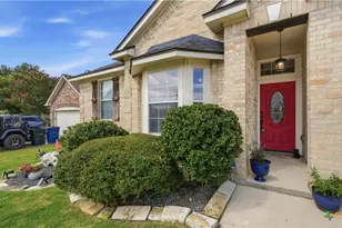 2142 Belvedere Ct, New Braunfels, TX 78130 - Photo 2