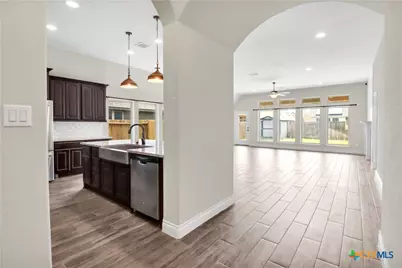 2912 Countryside Path, Seguin, TX 78155 - Photo 14