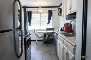 203 Elaine St, Victoria, TX 77904 - Photo 12