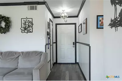 203 Elaine Street, Victoria, TX 77904 - Photo 8