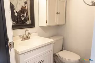 203 Elaine St, Victoria, TX 77904 - Photo 18
