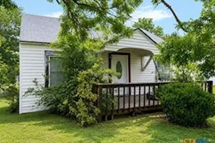 402 Rowena, Rosebud, TX 76570 - Photo 2
