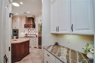 108 Ontario St, Victoria, TX 77905 - Photo 16