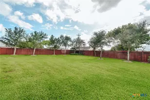 108 Ontario St, Victoria, TX 77905 - Photo 38