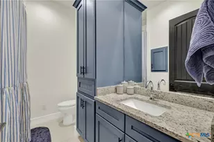 627 Hummingbird Hill, Canyon Lake, TX 78133 - Photo 16