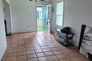 503 E Dallas Ave, Seadrift, TX 77983 - Photo 10