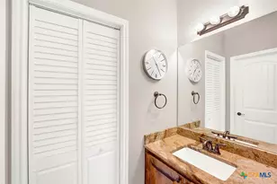 300 Rose Meadow Dr, La Vernia, TX 78121 - Photo 28
