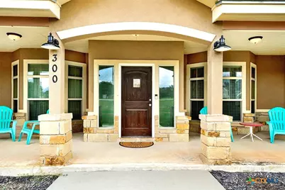 300 Rose Meadow Drive, La Vernia, TX 78121 - Photo 4