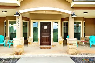 300 Rose Meadow Dr, La Vernia, TX 78121 - Photo 4