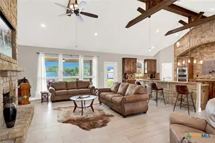 300 Rose Meadow Dr, La Vernia, TX 78121 - Photo 8