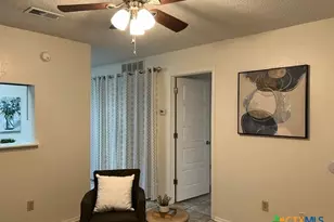 1624 Aquarena Springs Dr, San Marcos, TX 78666 - Photo 4