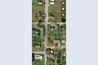 402 Hurst, Edna, TX 77957 - Photo 4